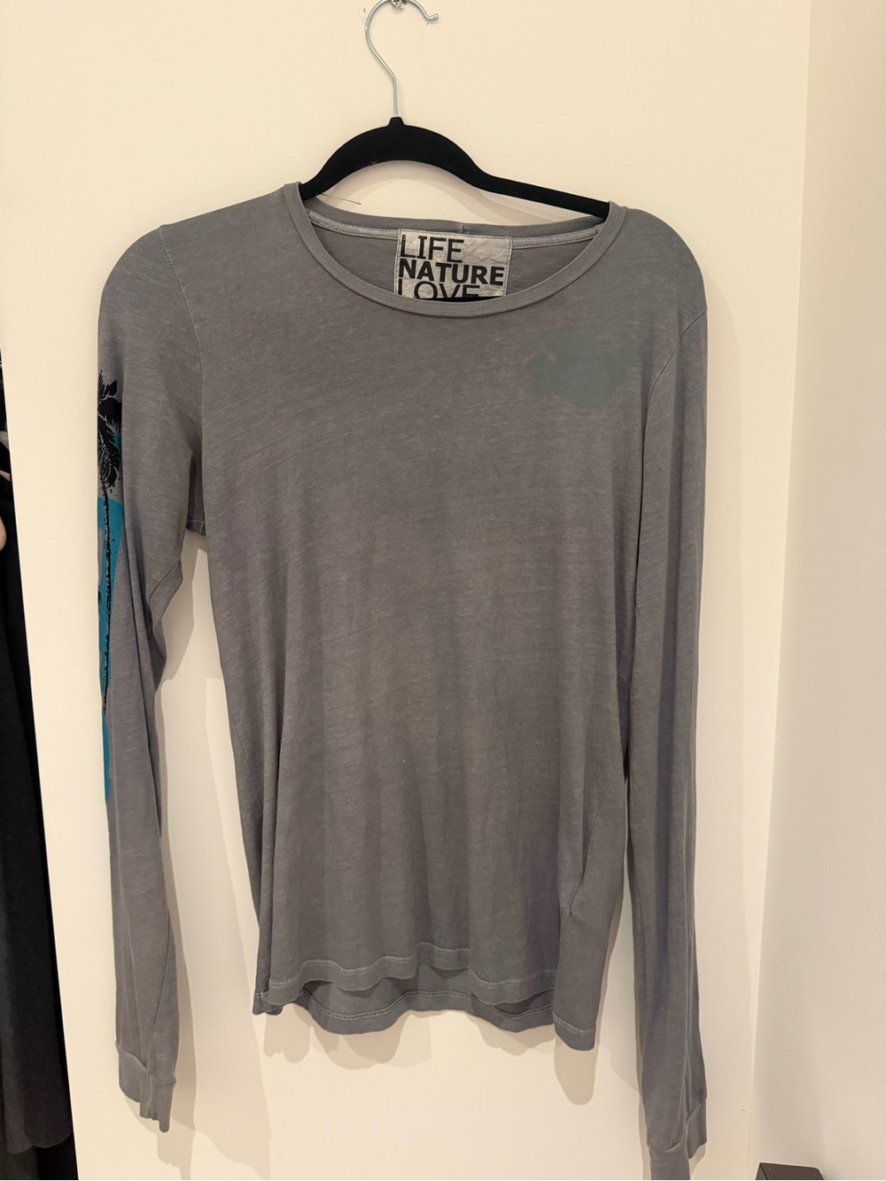 freecity Gray Long Sleeve Tee with Teal Sleeve Detail